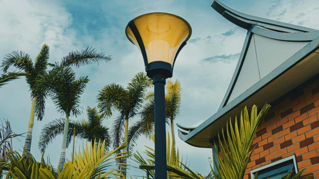 Praktisk guide for norske skapere: hvordan kontakte italienske merker pa Pinterest, bygge tillit hos sponsorer og bruke ny maskulinitet-innsikt.