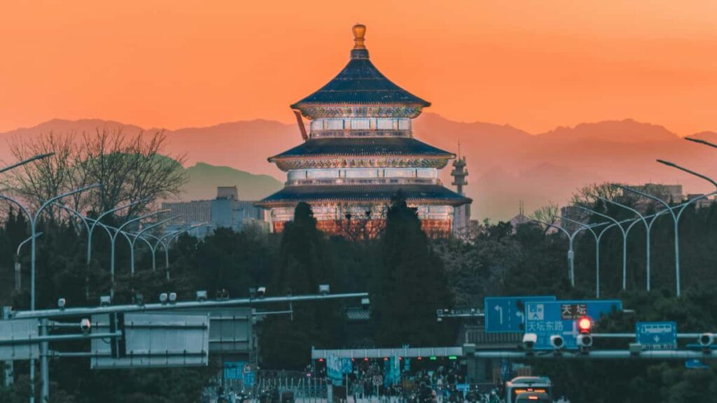 Praktisk guide for norske skapere som vil na estiske merker pa Josh og konvertere flgere til kurspameldinger taktikk, pitchmaler og lokale rad.