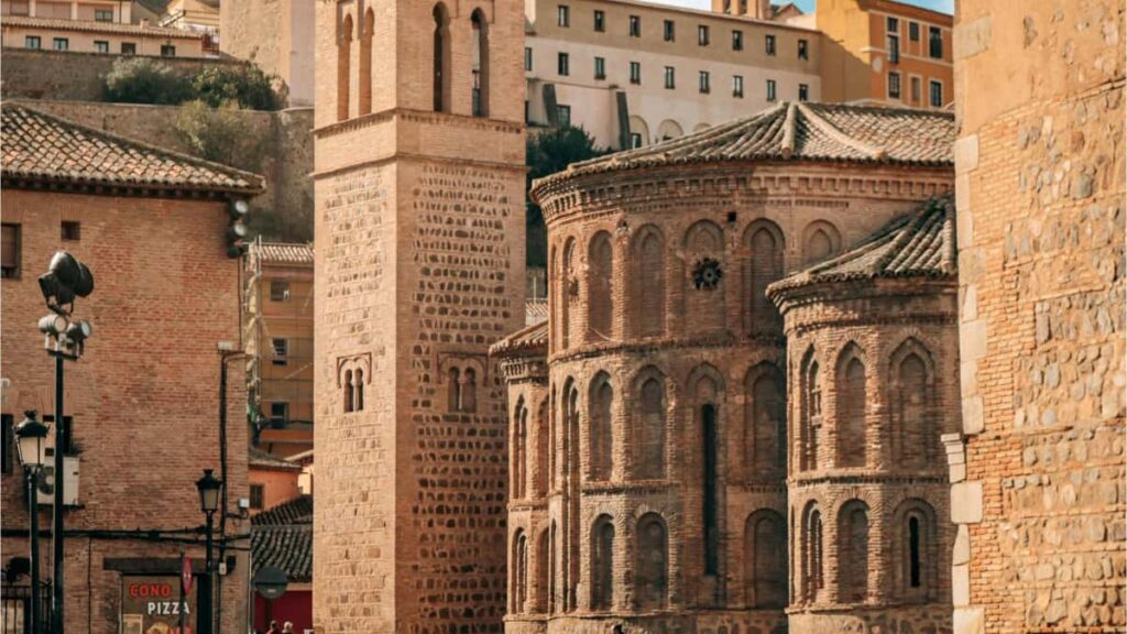 Praktisk guide for norske annonsrer som vil finne og samarbeide med australske OnlyFansskapere gjennom mikroinfluencere taktikk, risiko og hvor du finner dem.