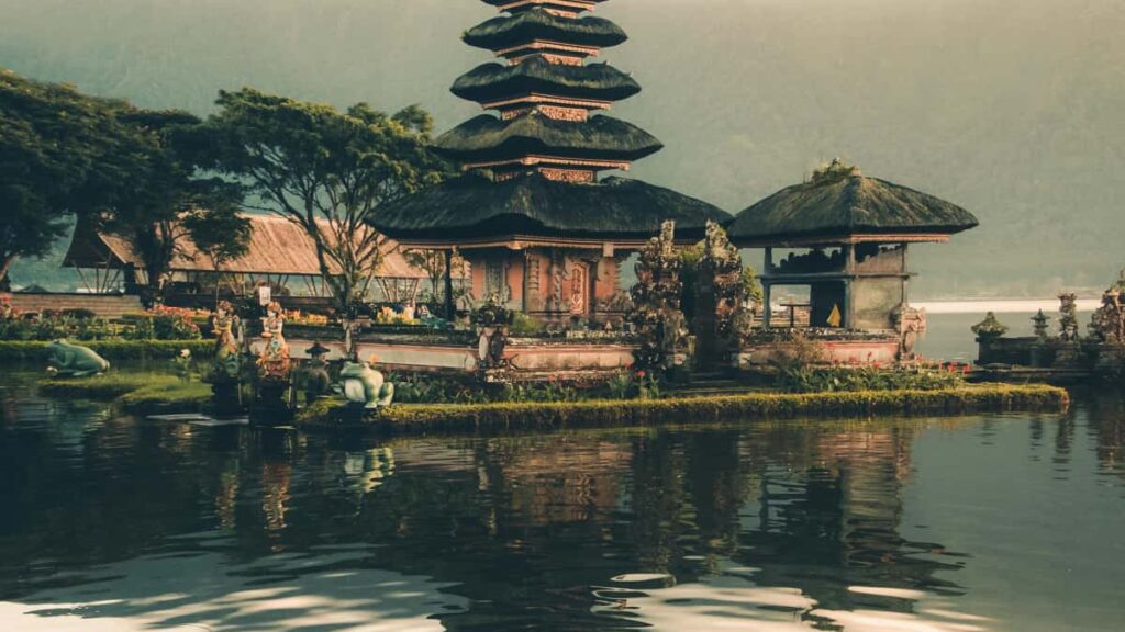 Praktisk guide for norske skapere som vil na estiske skjnnhetsmerker pa Rumble og lande ambassadravtaler taktikker, lokal innsikt og verkty.