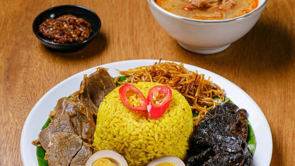 Praktisk guide for norske annonsrer: hvordan identifisere og aktivere Saudiskapere som promotorer av Disney Plusinnhold for a konvertere engasjerte flgere til leads.