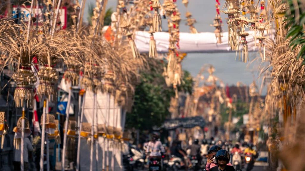 Praktisk guide for norske annonsrer: hvordan finne Latviabaserte Threadsskapere som kan promotere lokale turer, med verkty, outreachstrategi og malemetoder.