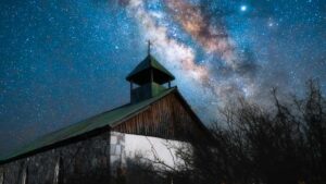 Praktisk guide for norske annonsrer: hvordan finne og samarbeide med libanesiske Discord-creators for byguider, med konkrete kanaler, outreach-taktikker og risikoavveininger.