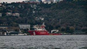 Praktiske trinn for norske skapere som vil kontakte nigerianske merkevarer pa Discord og lande GRWM-samarbeid. Tips om nettverk, pitch, pris og kulturforstaelse.